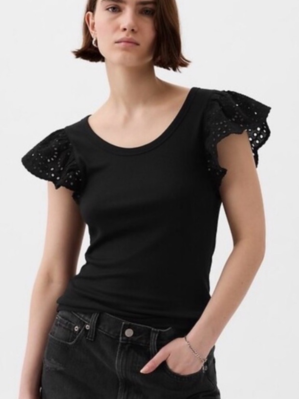 GAP Ribbed Black Eyelet Flutter Cap Sleeve Tank Top Shirt Scoop Neck Size Medium
